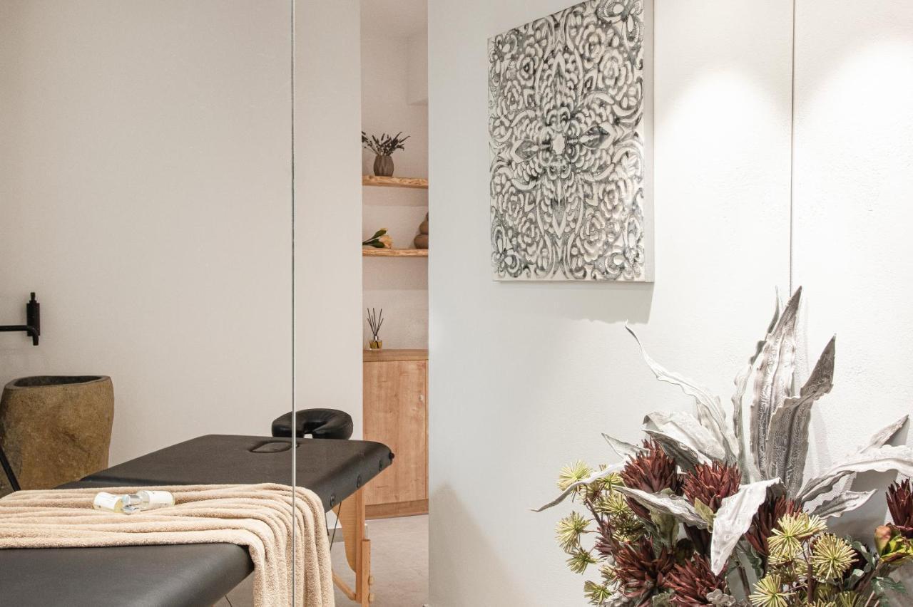 Altera Pars Suites Messaria  Luaran gambar