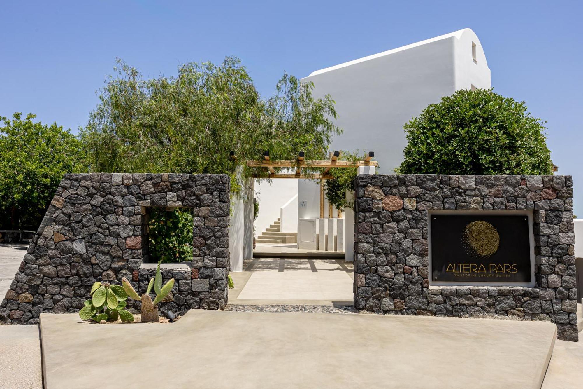 Altera Pars Suites Messaria  Luaran gambar
