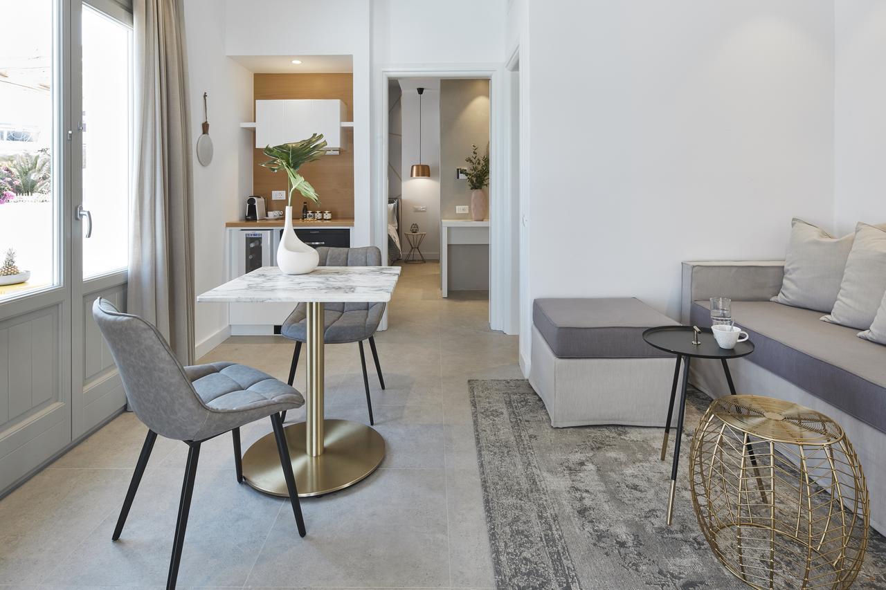 Altera Pars Suites Messaria  Luaran gambar