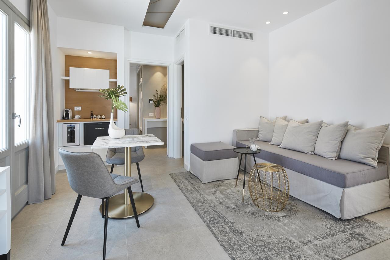 Altera Pars Suites Messaria  Luaran gambar