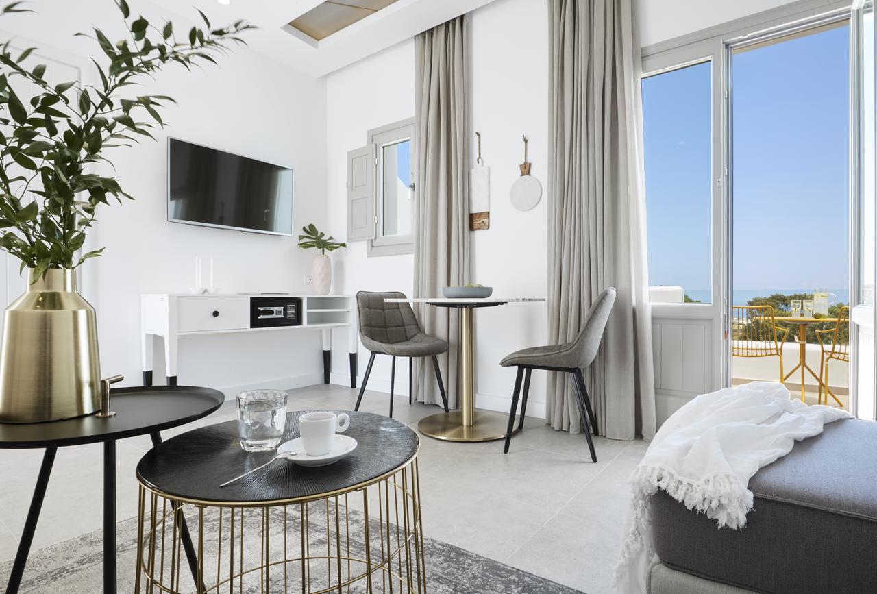 Altera Pars Suites Messaria  Luaran gambar